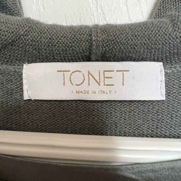 TONET Cashmere/Wool Sweater Set - Picture 8 of 16